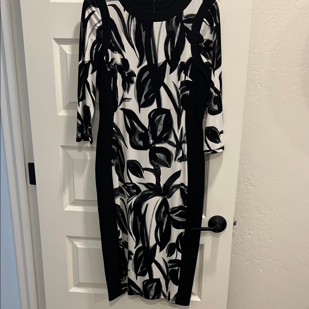 Maggy London Black and White Leaf Print Midi Dress